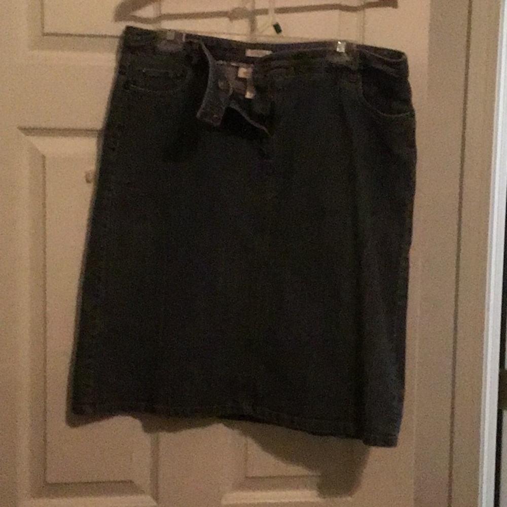 Stretch denim skirt knee length size 14